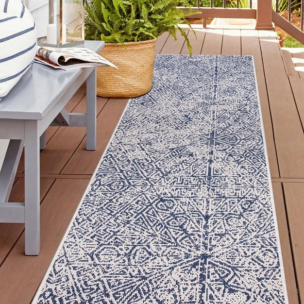 World Rug Gallery Contemporary Geometric Weather Resistant Reversible Indoor outdoor Area Rug