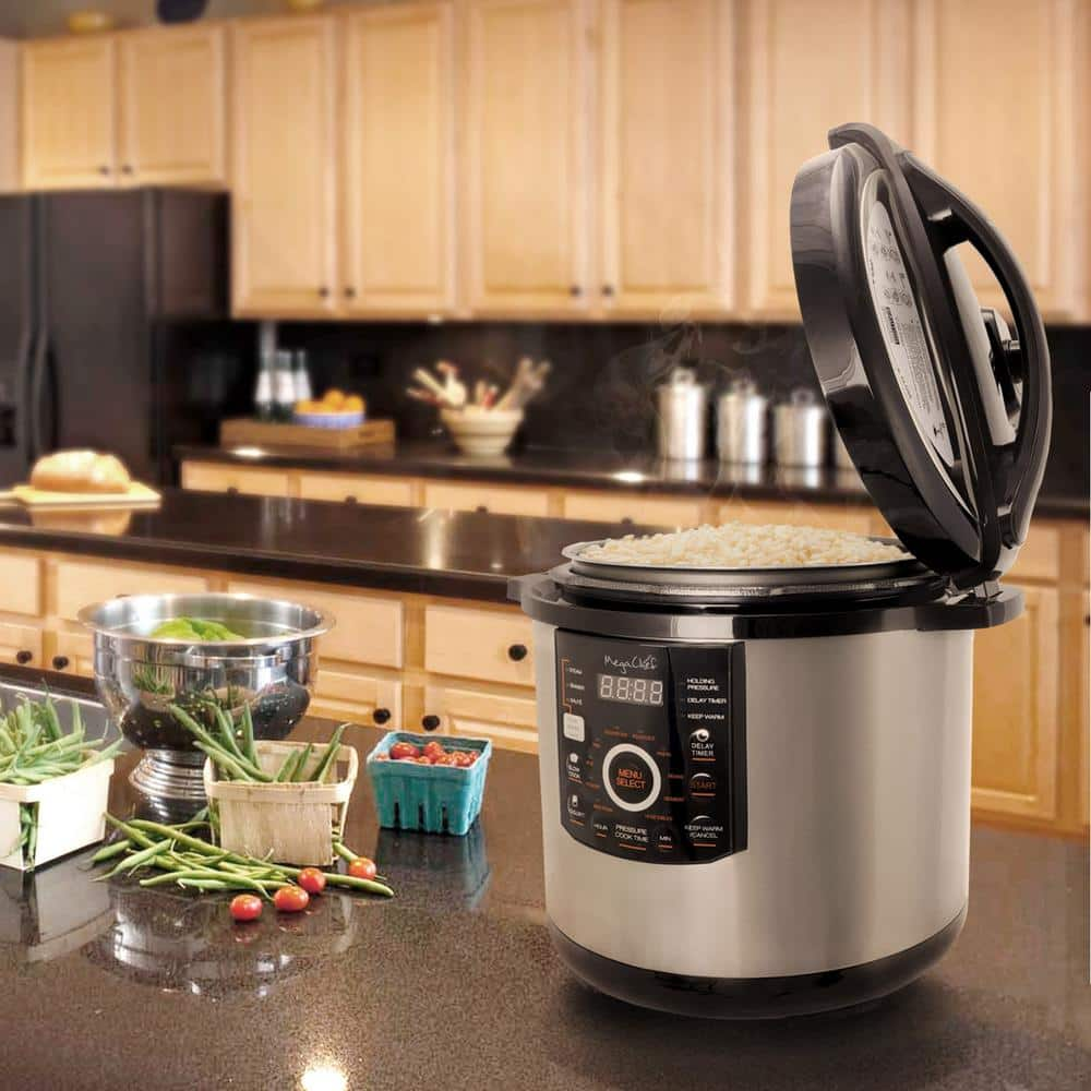 MegaChef 12 Qt. Black and Silver Electric Pressure Cooker with Automatic Shut-Off and Keep Warm Setting 985110831M