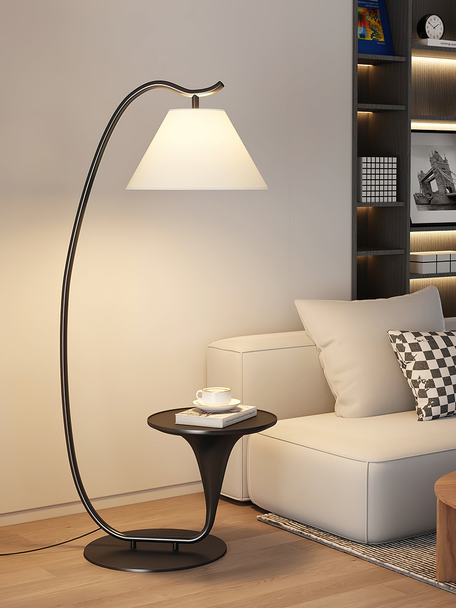 Curvature Floor Lamp