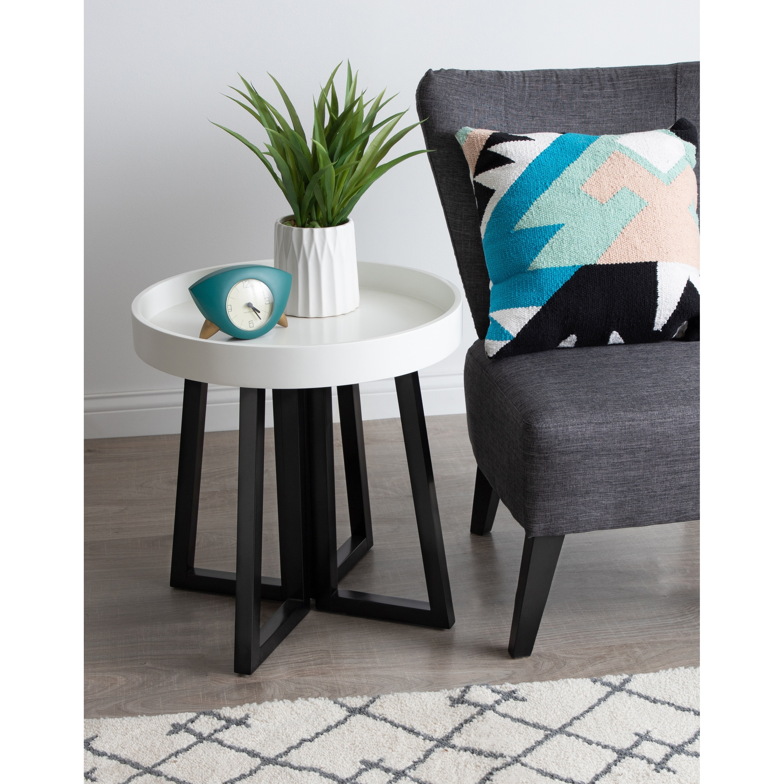 Kate and Laurel Avery Round Wood Side Table