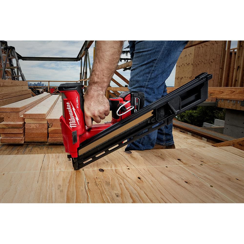 Milwaukee M18 FUEL 30 Degree Framing Nailer 2745-20 from Milwaukee