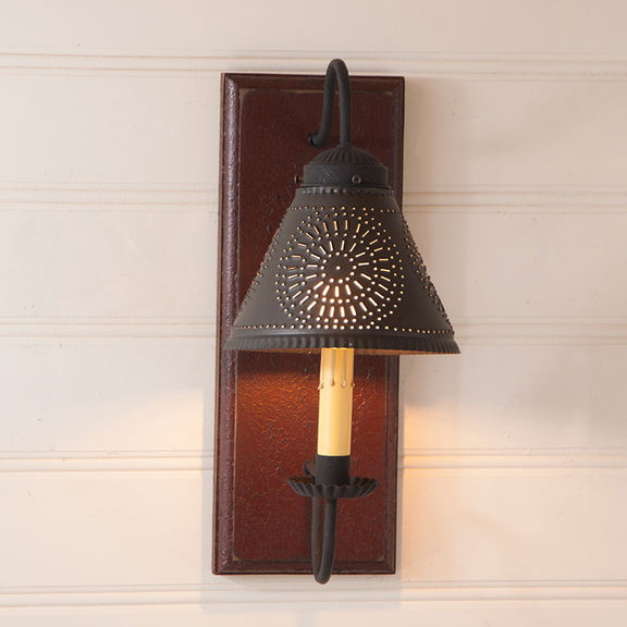 Irvin's Tinware 9194TPLR Crestwood Sconce in Plant...