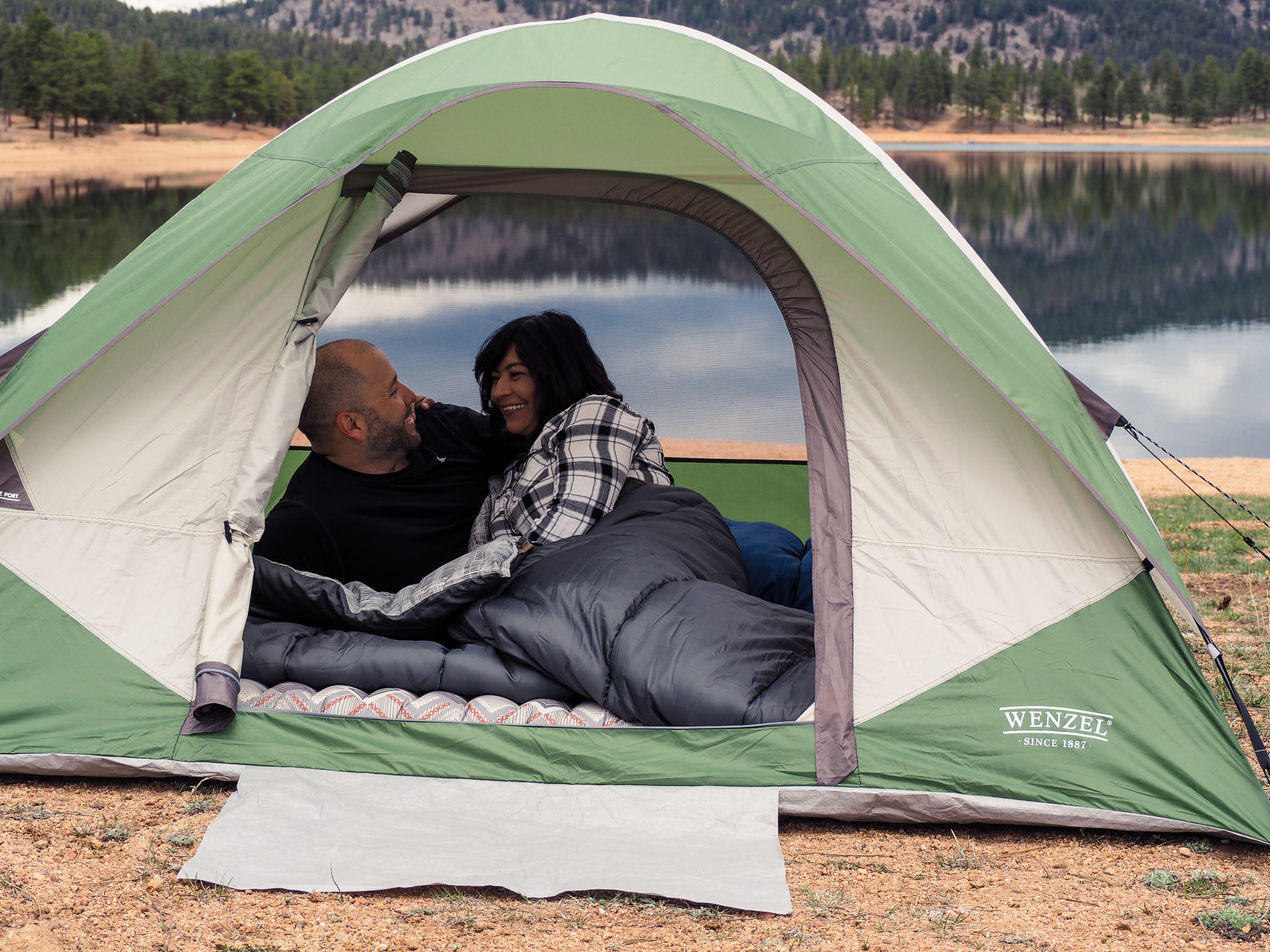 Wenzel Jack Pine Green 4-Person Dome Tent， 7'x8'