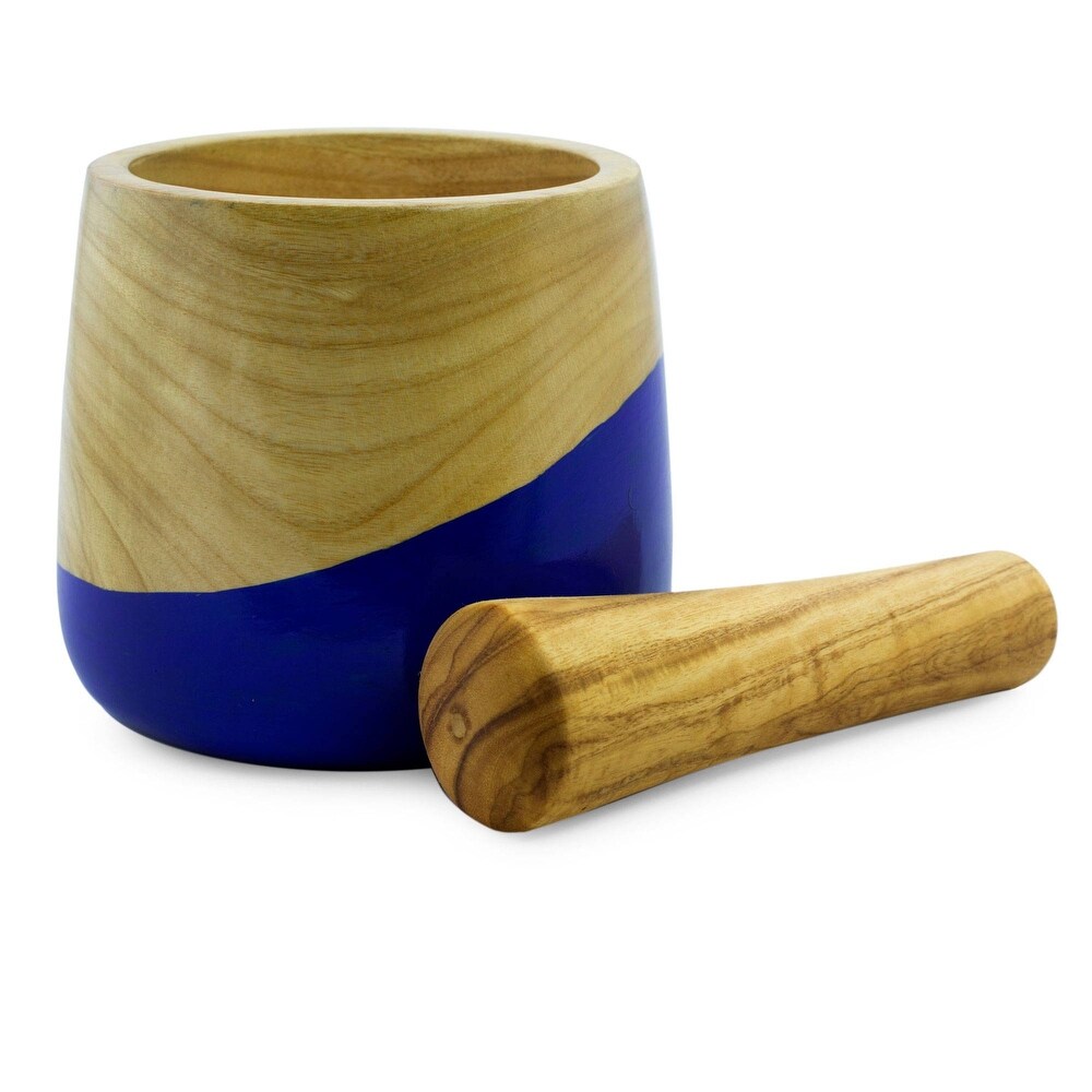 NOVICA Handmade Spicy Blue Wood Mortar And Pestle (Guatemala)   4.5\