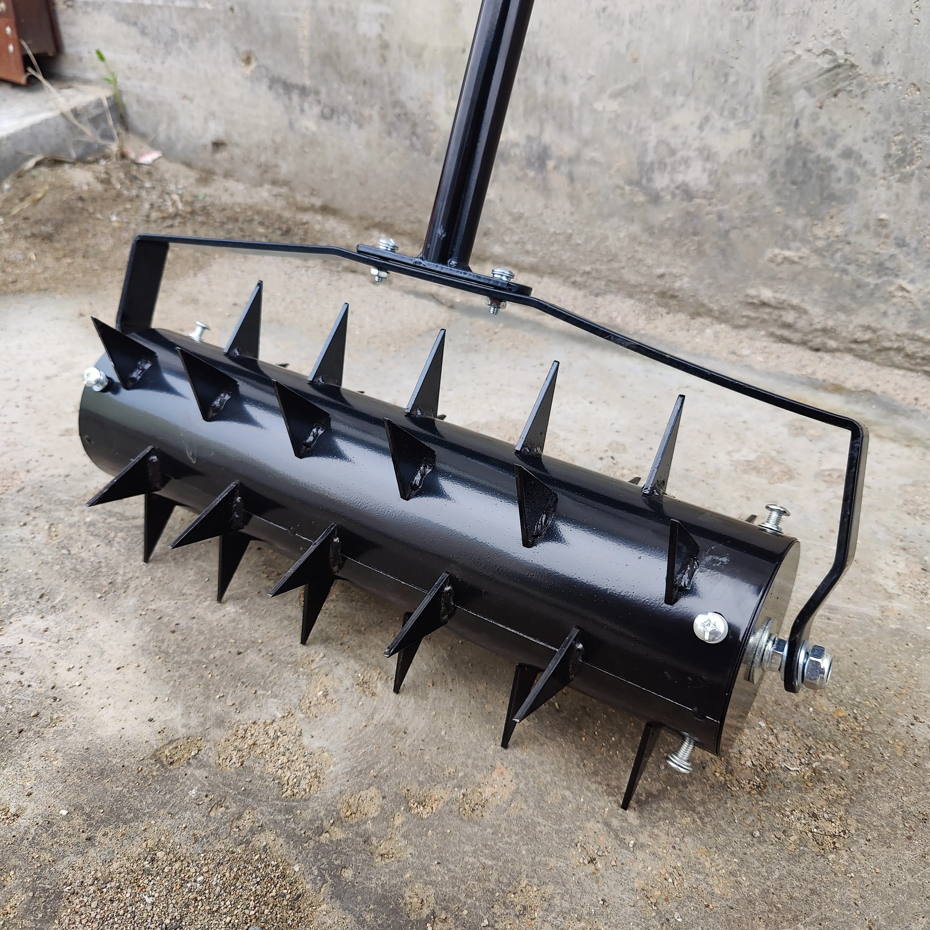 Rolling Lawn Aerator Garden Yard Rotary Push Tine Heavy Duty Spike Soil Aeration Manual Rotary Garden Tool  Rolling Aerator