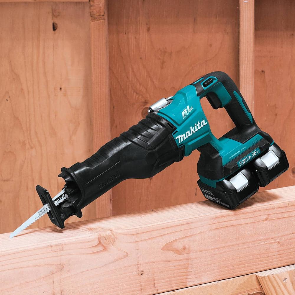 Makita 18V X2 LXT Lithium-Ion (36V) Brushless Cordless Reciprocating Saw Kit (5.0Ah) with 2 Batteries 5.0Ah and Charger XRJ06PT