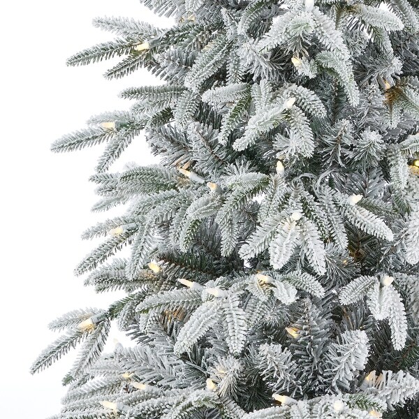 Shadow Woods Flocked Spruce Artificial Tree 9ft，PreLit 600 Warm White LED Lights，1541 PE/PVC 1541 Tips