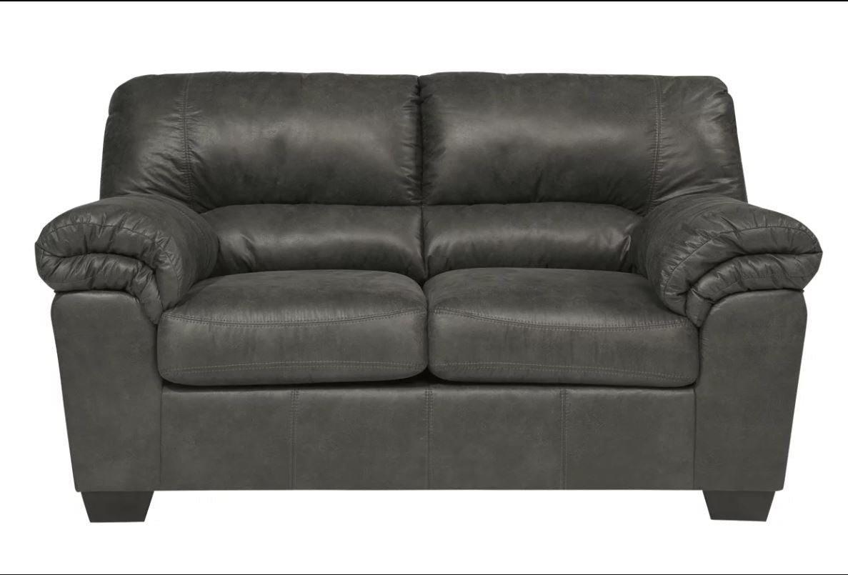 Bladen Loveseat