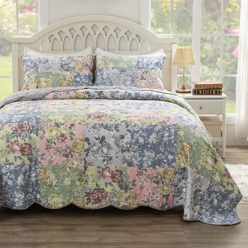 Greenland Home Emma Vintage Style Quilt Set