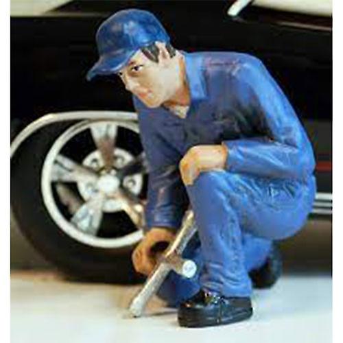 Mechanic Figure 1:24 Scale Figure (Juan with Lug)