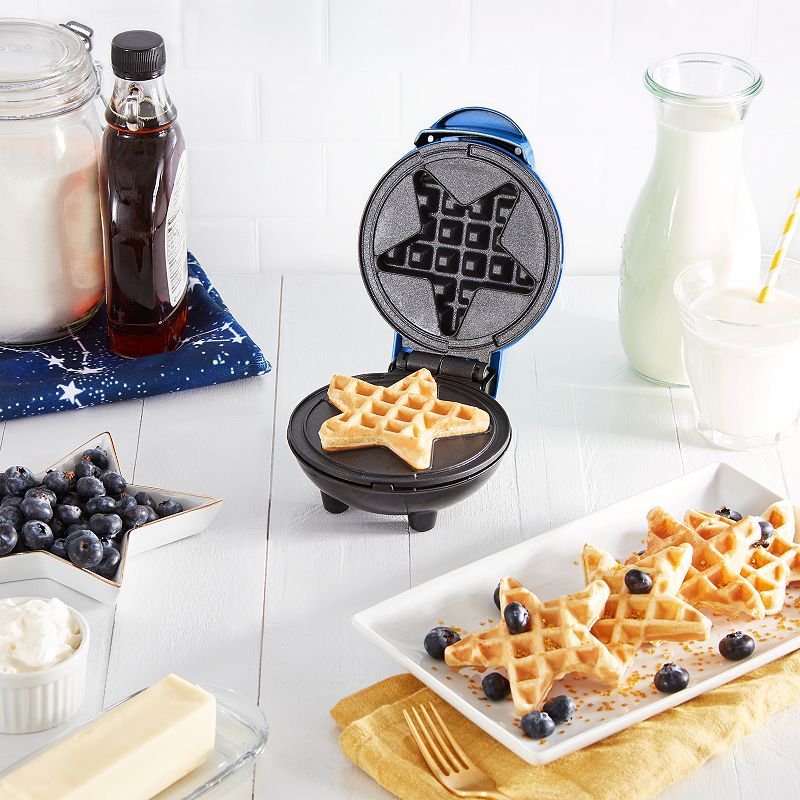 Dash Mini Star Waffle Maker