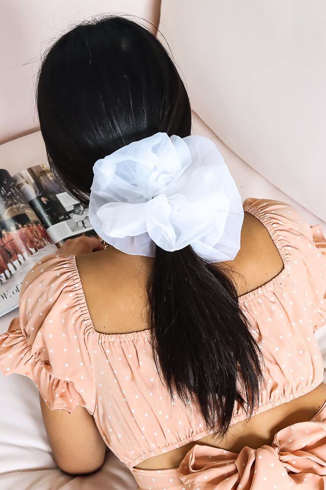 Kissing Spell Scrunchie Ivory