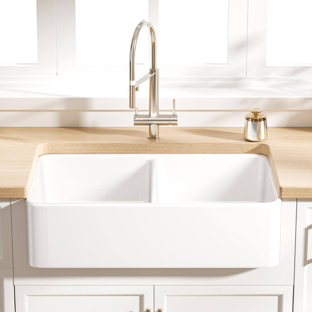 Eridanus Denbigh Crisp White Fireclay 33 in. Double Bowl Farmhouse Apron Kitchen Sink with Bottom Grid ERI-FS-106D