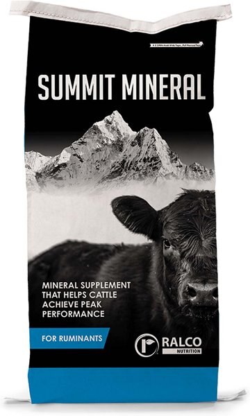 Strong Animals Summit Versatile Cattle Mineral Supplement， 50-lb bag