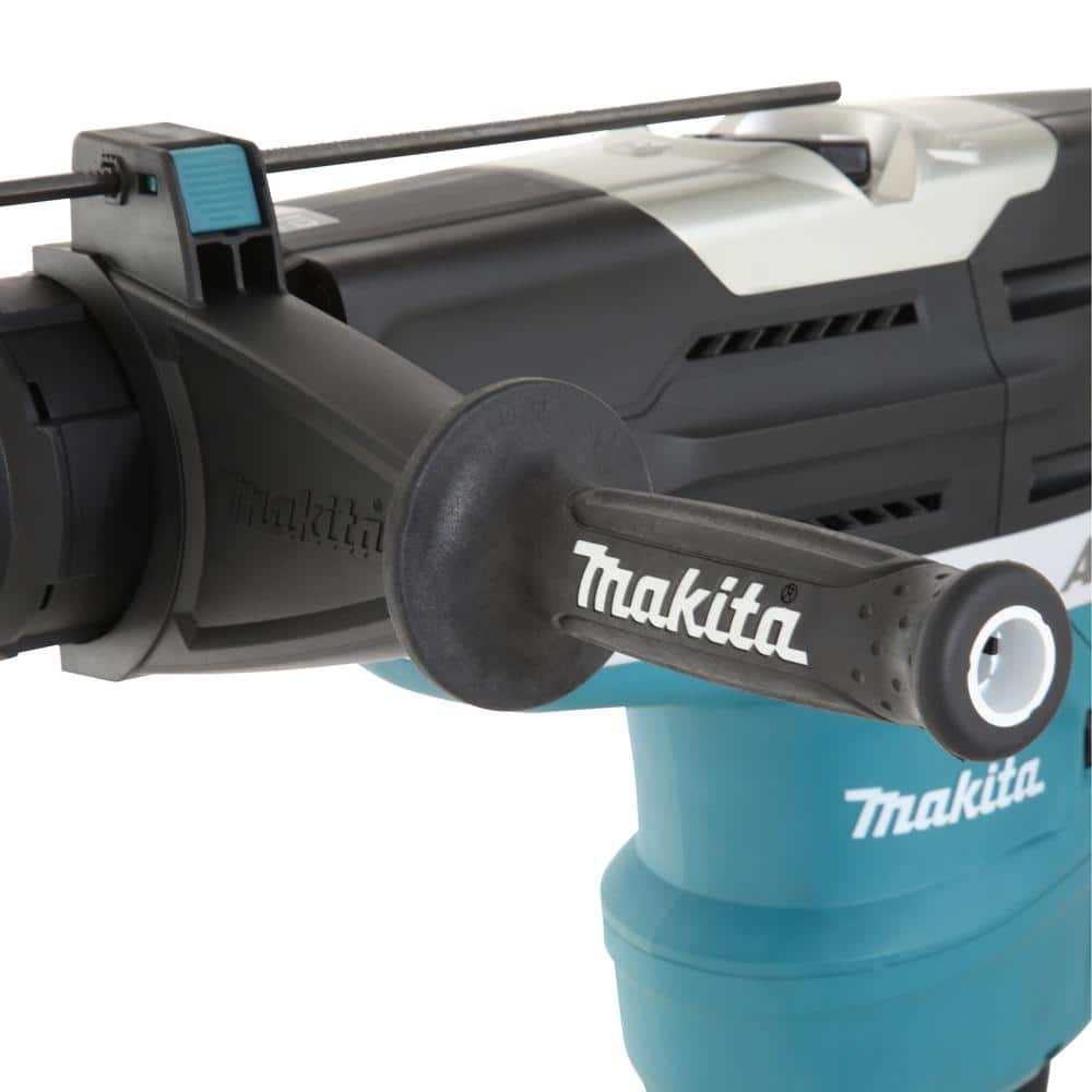 Makita 15 Amp 2 in. Corded SDS-MAX Concrete/Masonry Advanced AVT (Anti-Vibration Technology) Rotary Hammer Drill with Hard Case HR5212C