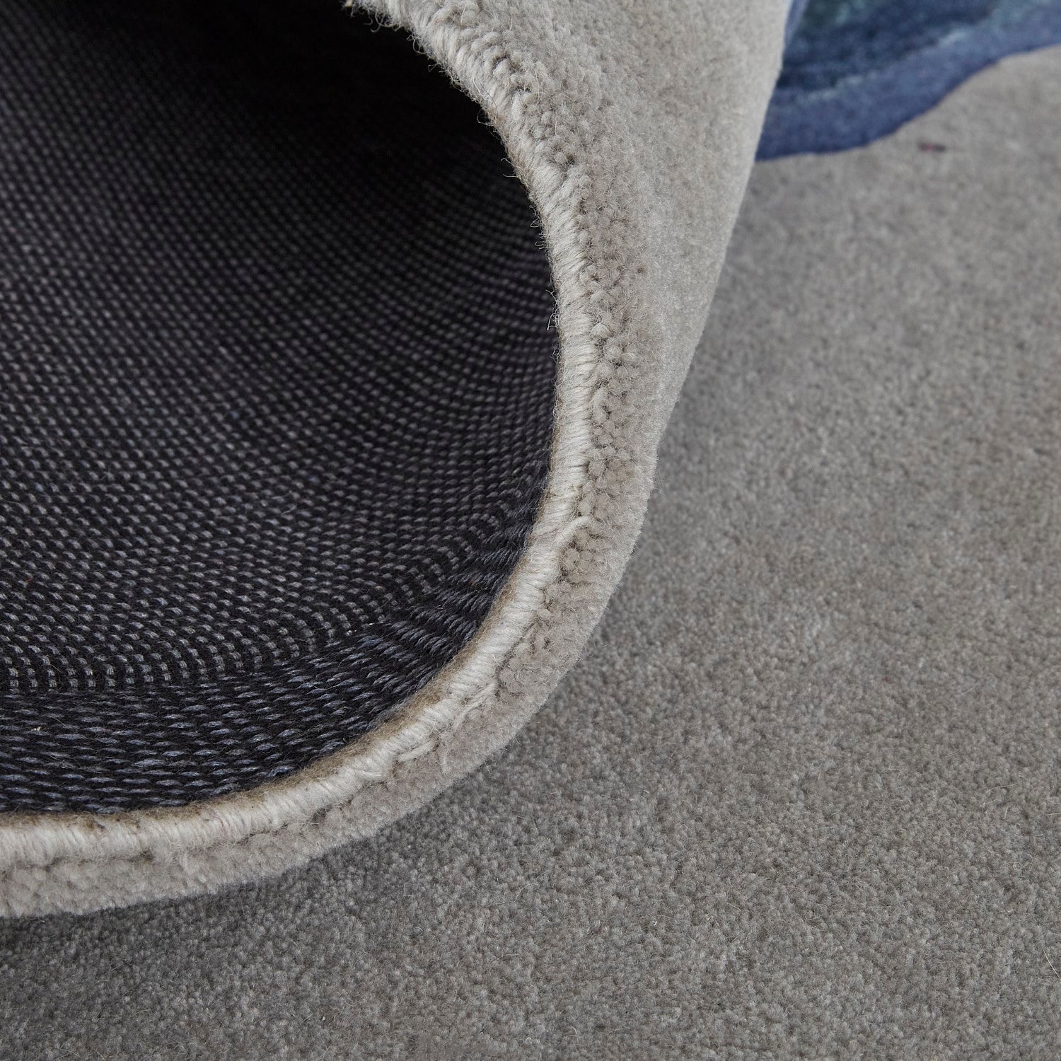 Arwyn Hand Tufted Gray / Blue Rug