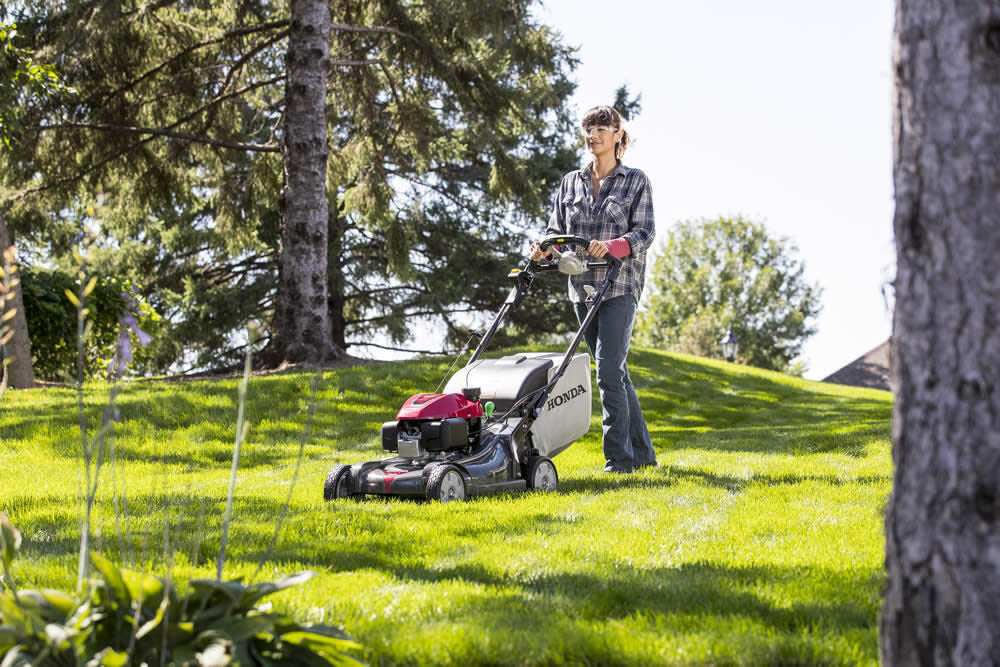 Honda Lawn Mower Self Propelled Walk Behind 21" Select Drive 4-in-1 Versamow HRX217VYA from Honda