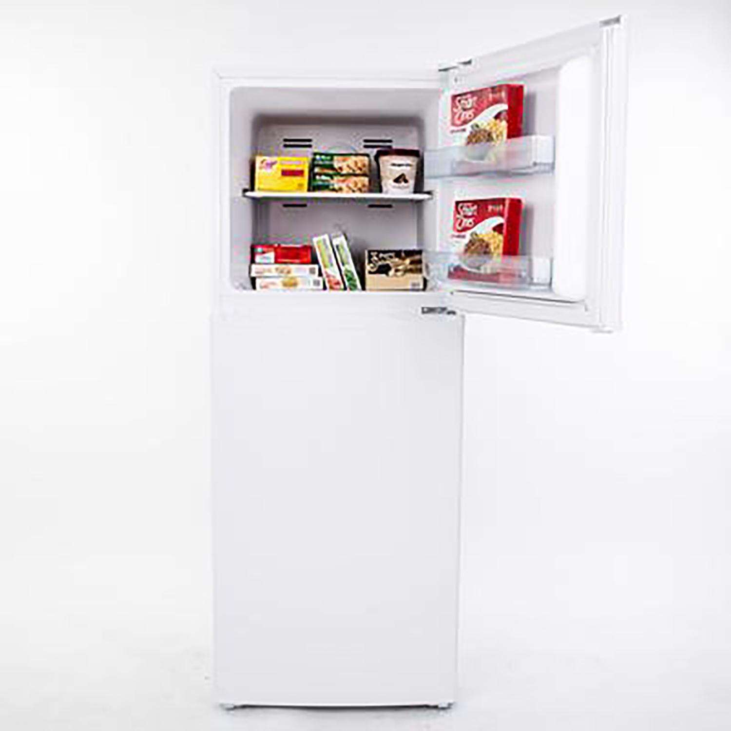 Avanti 7 cu ft White Steel Refrigerator 393 W