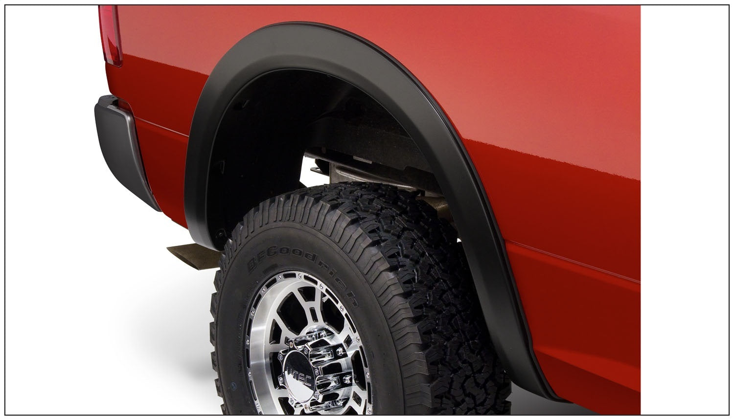 Bushwacker 50917-15 OE Style Color Matched Brite White Clear Coat 4-Piece Fender Flare Set for 2016-2018 Dodge Ram 2500， 3500 (Includes Dually)