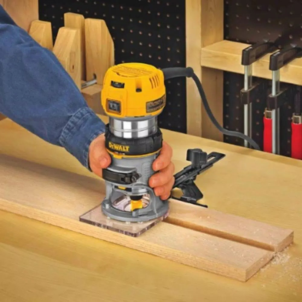 DEWALT Universal Edge Guide with Dust Collection and#8211; XDC Depot