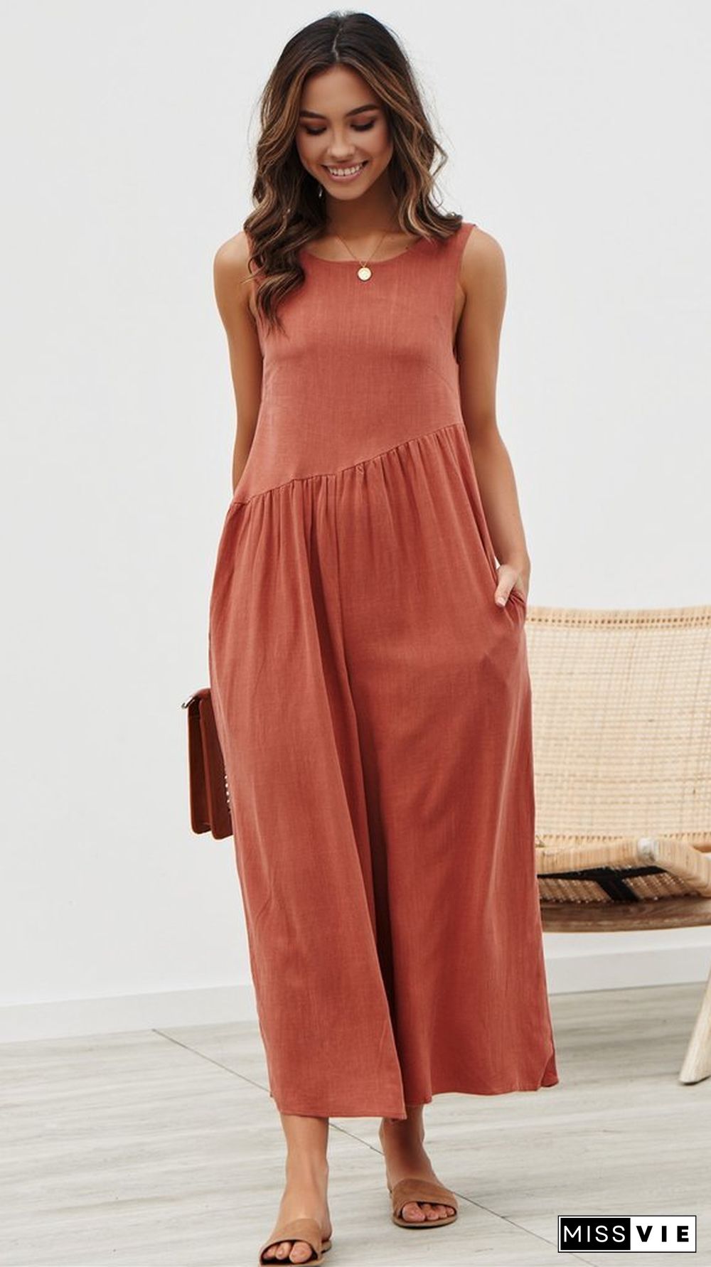 Sleeveless Backless Round Neck Jumpsuit