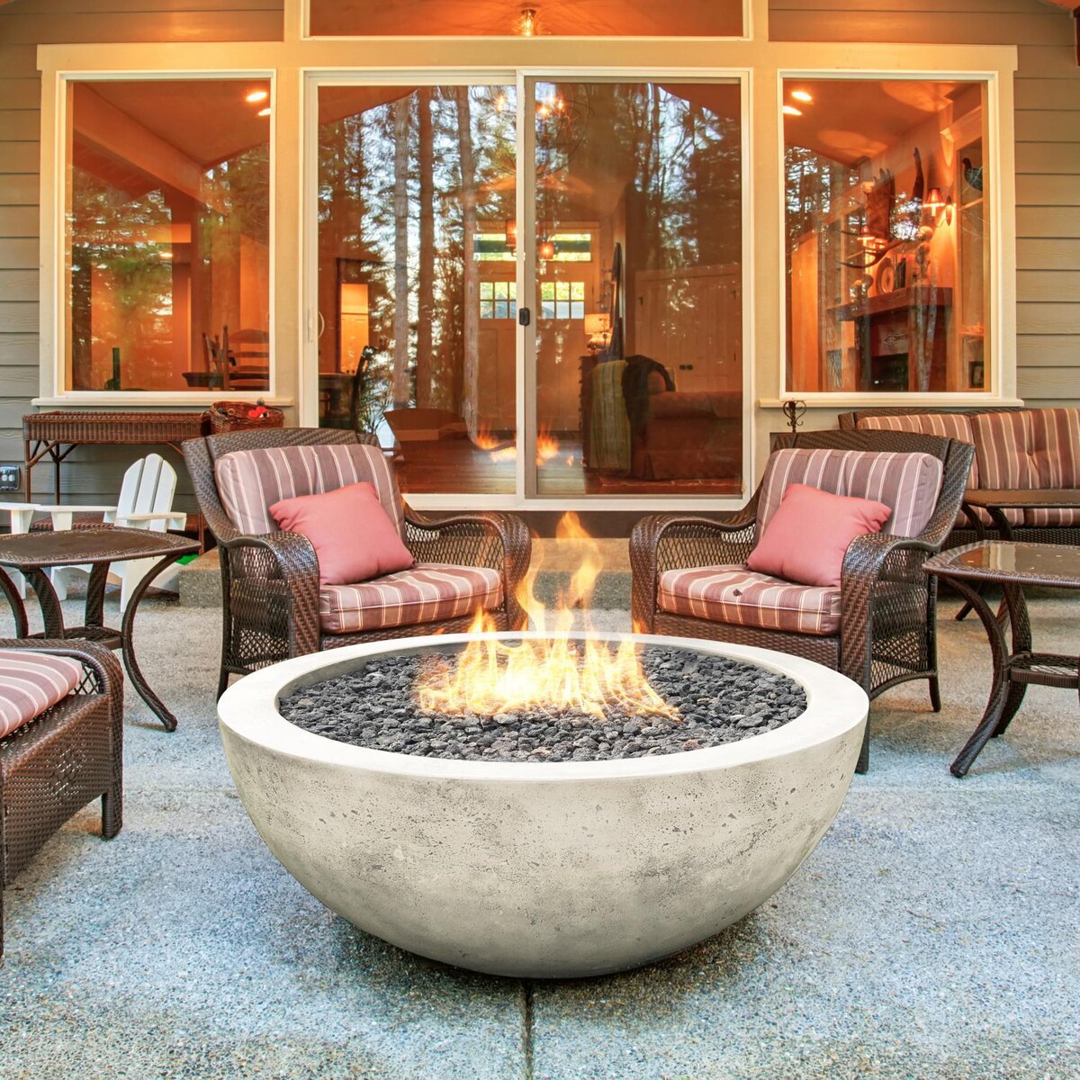 Lakeview Valley Bay 5 36-Inch Propane Round Fire Bowl