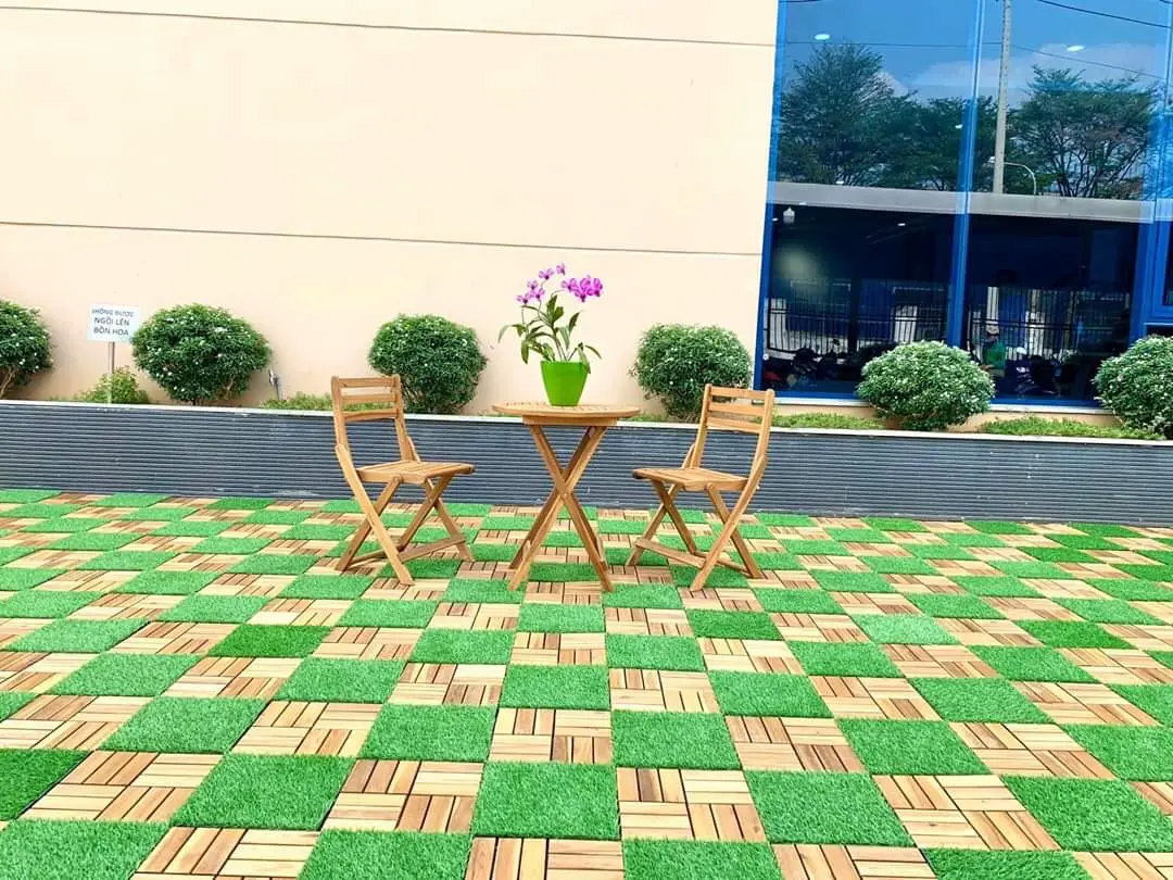 Transform Your Living Space with Eco Friendly Interlocking Artificial Grass Tiles for Patio  Garden from factory VIETWOOD