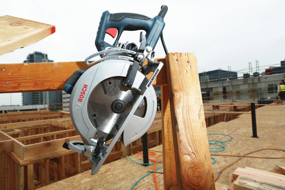 7-1/4 In. Worm Drive Saw ;