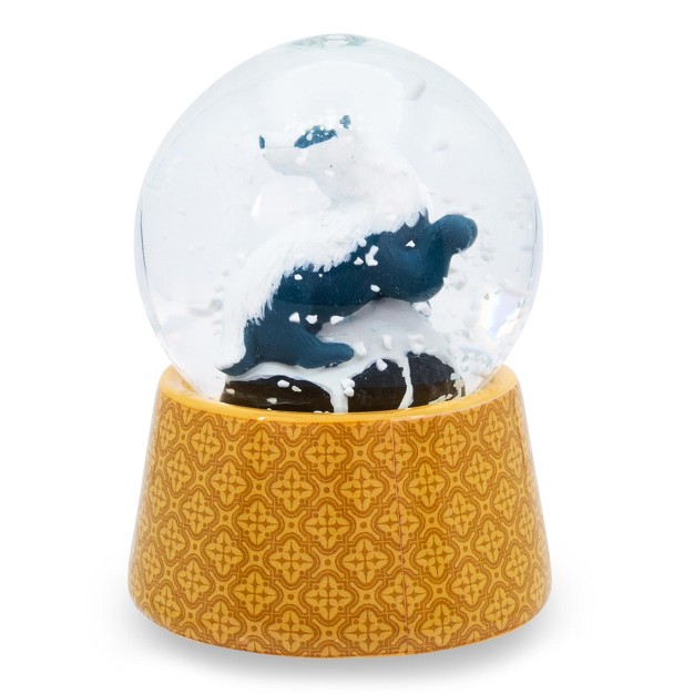 Silver Buffalo Harry Potter House Hufflepuff Collectible Snow Globe 2 5 Inches Tall