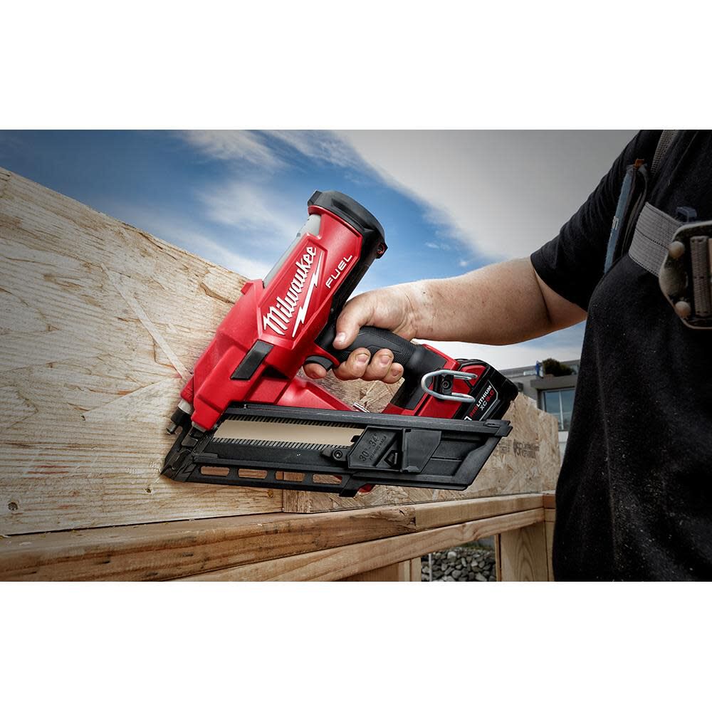 Milwaukee M18 FUEL 30 Degree Framing Nailer 2745-20 from Milwaukee