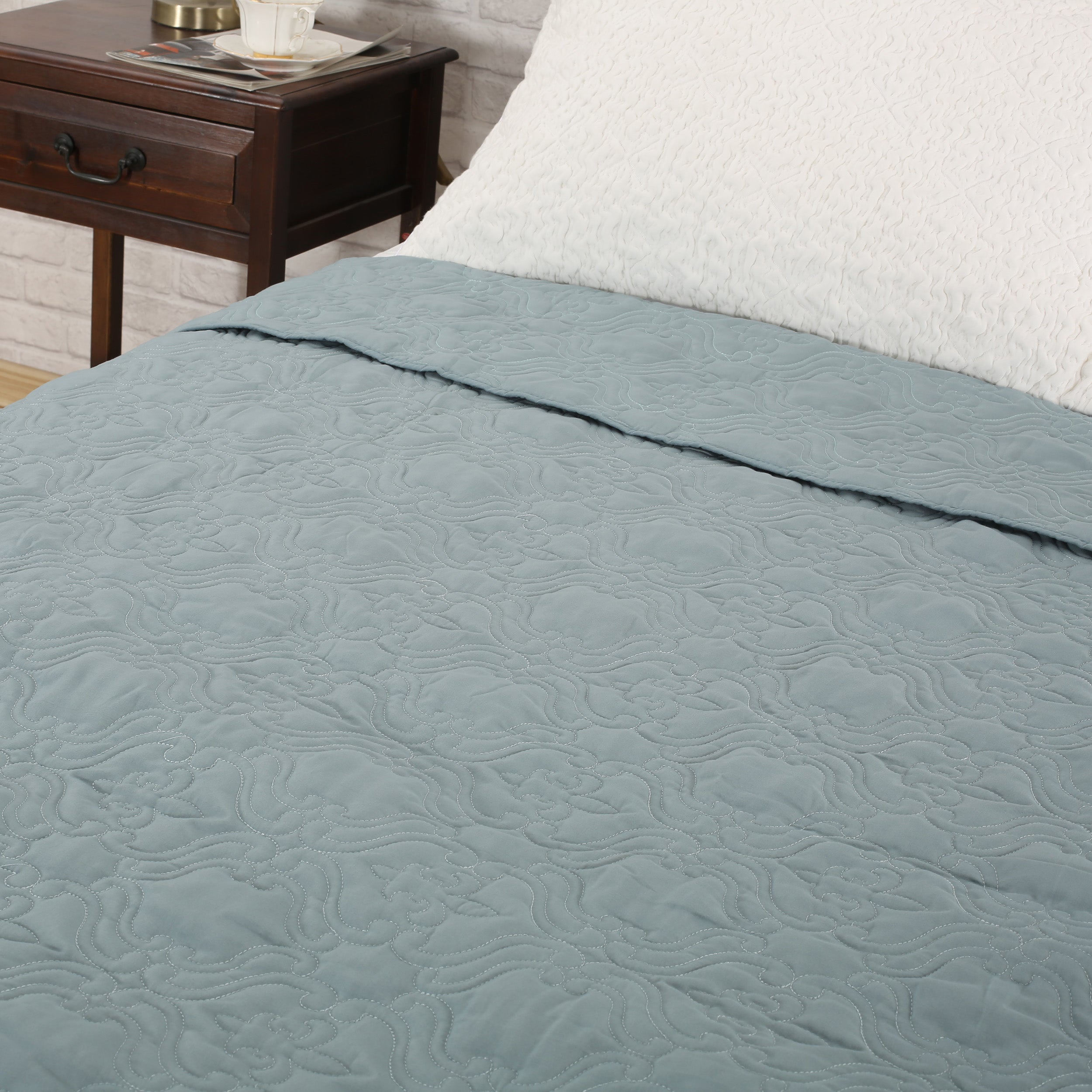 Landyn Double Bed Fabric Quilt