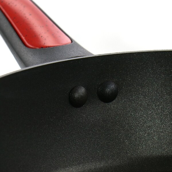 3.8 Quart Nonstick Saute Pan With Lid in Speckled Red