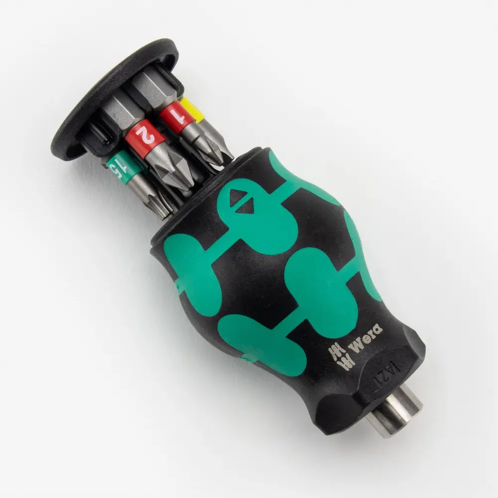 Wera Kraftform Kompakt Stubby Magazine 1 Screwdriver with Bits ;