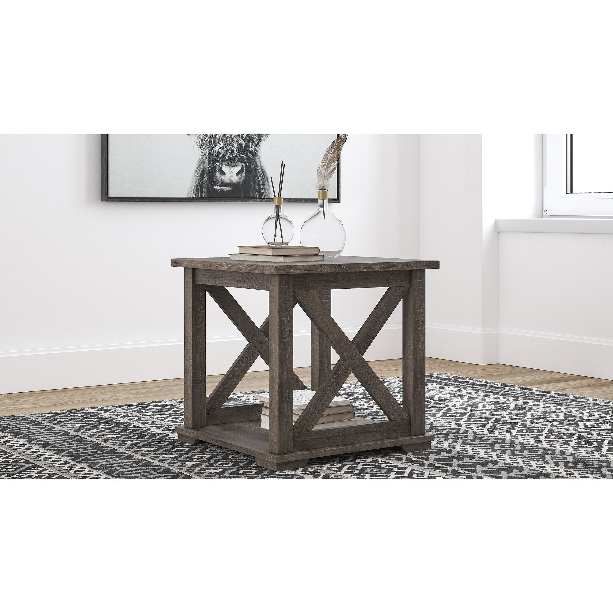 Arlenbry Square End Table， Gray