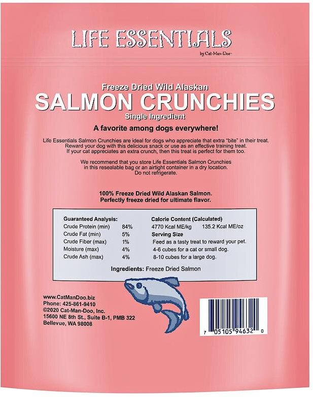 Cat-Man-Doo Life Essentials Wild Alaskan Salmon Crunchies Freeze-Dried Dog and Cat Treats， 5-oz bag