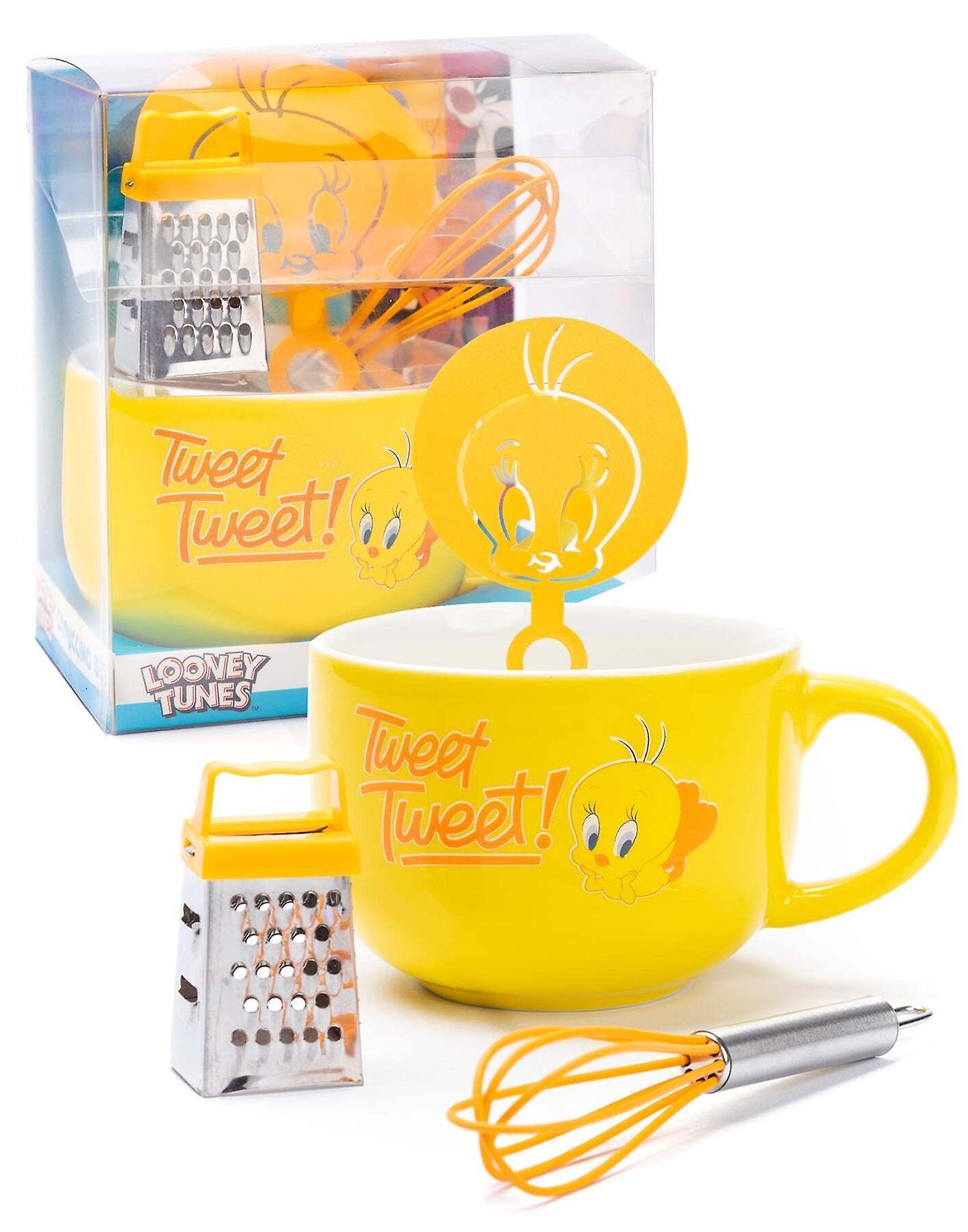 Looney Tunes Tweety Mug and Stencil Set