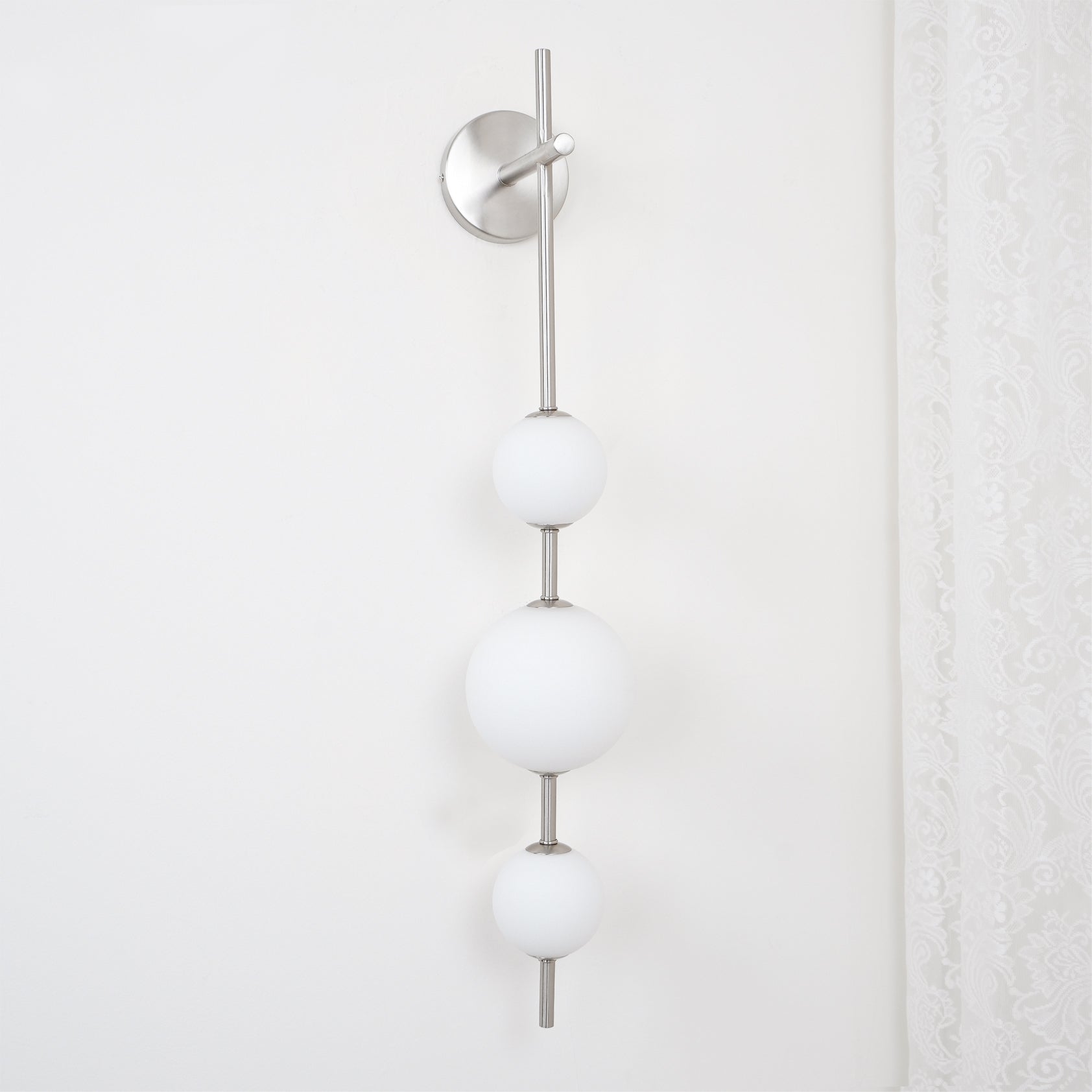 Vertical Globe Plug-in Wall Lamp