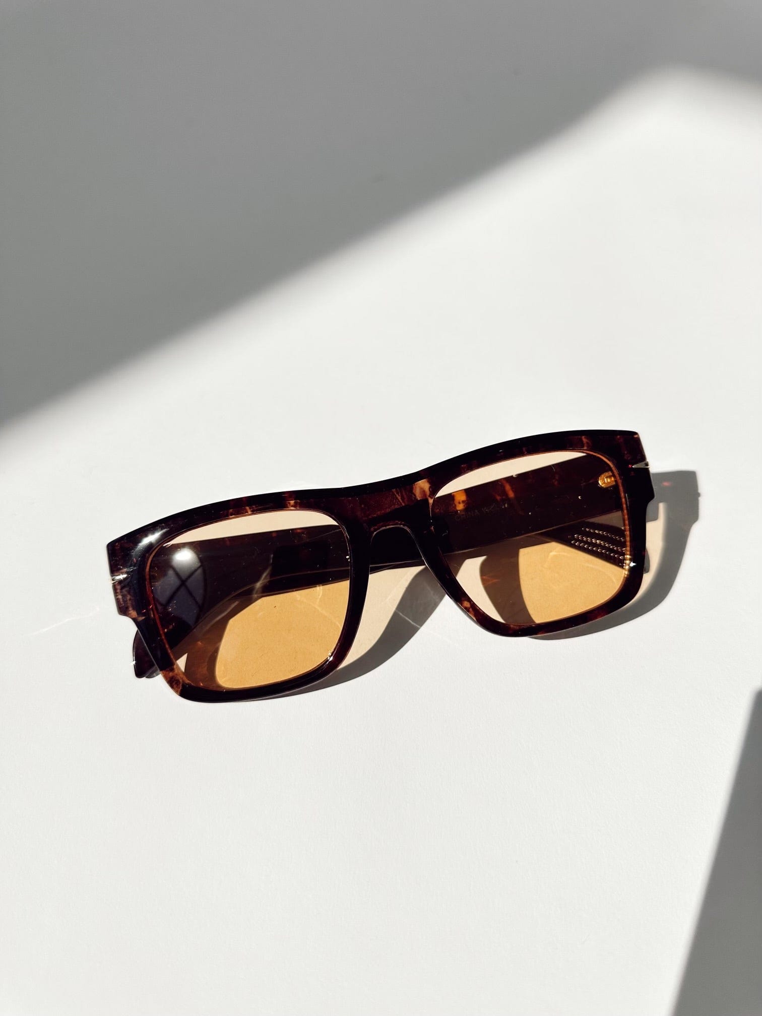 Nova Sunnies