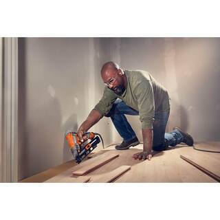 RIDGID Pneumatic 15-Gauge 2-12 in. Angled Finish Nailer with CLEAN DRIVE Technology Tool Bag and Sample Nails R250AFF