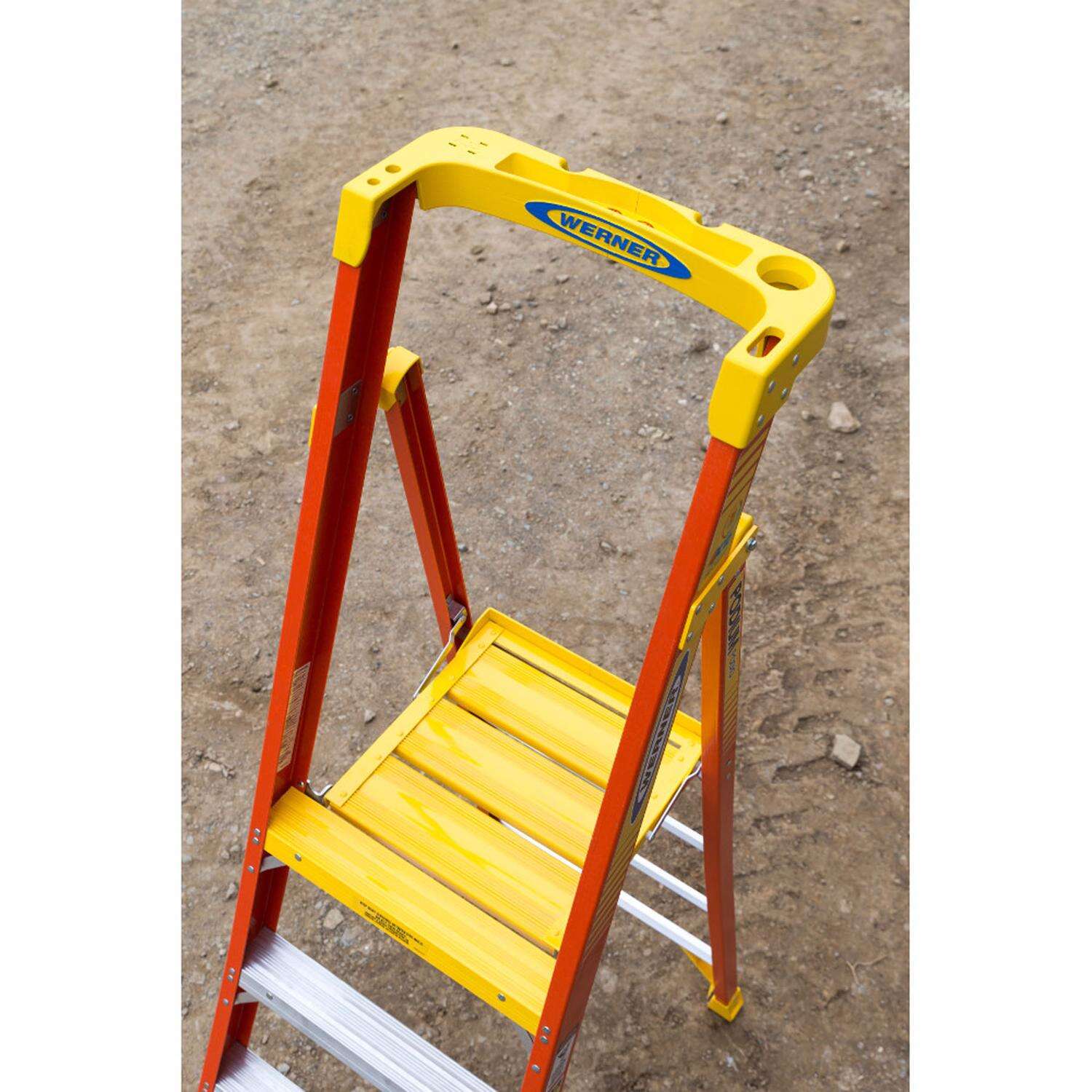 Werner 2 ft. H Fiberglass Podium Platform Ladder Type IA 300 lb. capacity