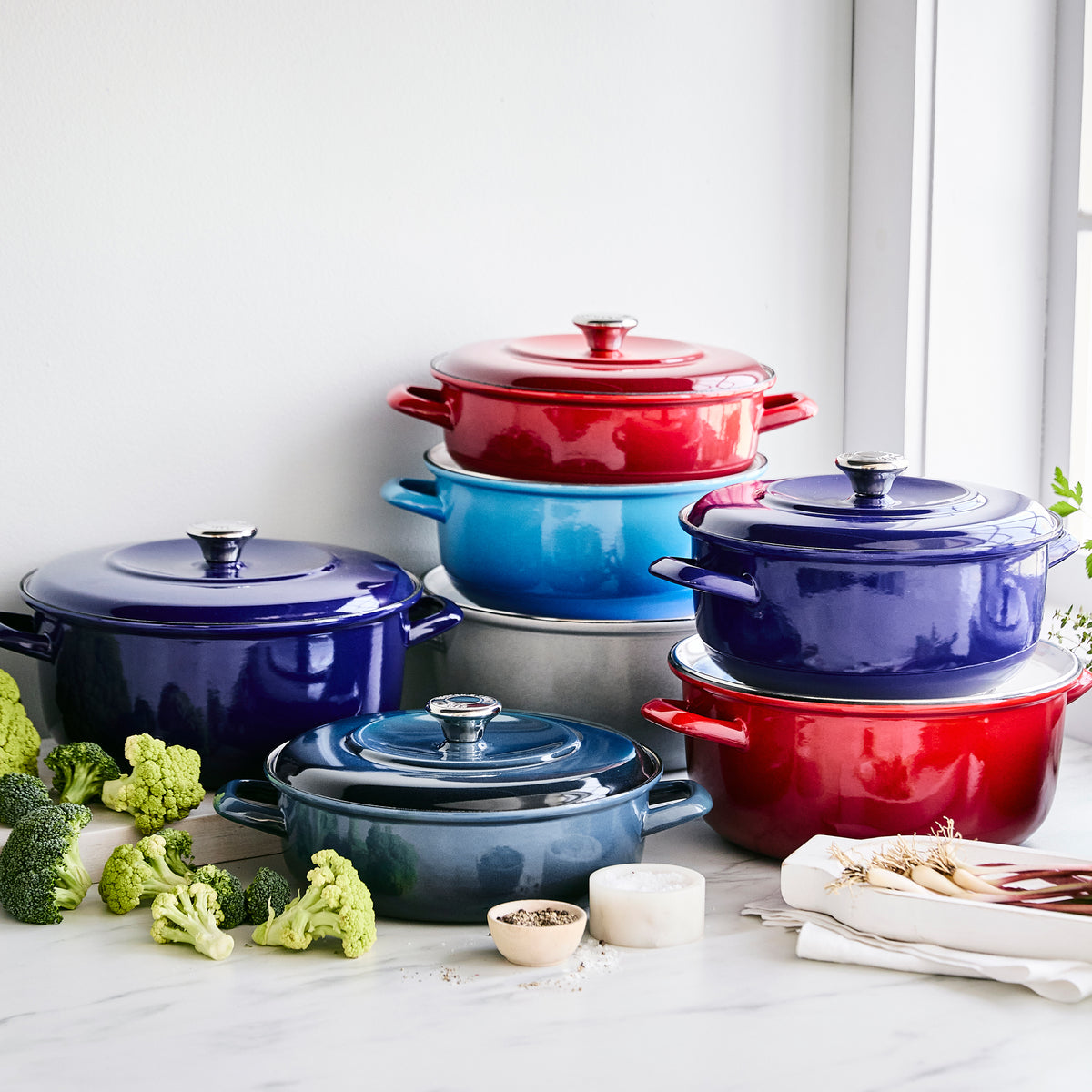 Merten & Storck Enameled Iron 1873 Dutch Oven, 7-Quart | Cobalt Blue