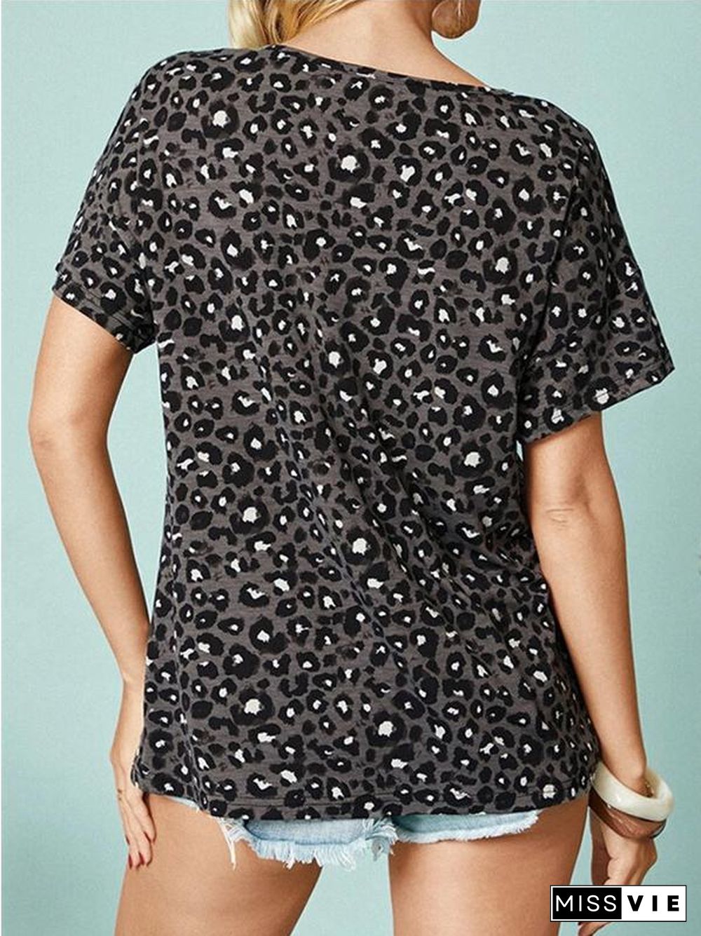 Women's Short Sleeve V-neck Leopard Printed Tops T-shirts