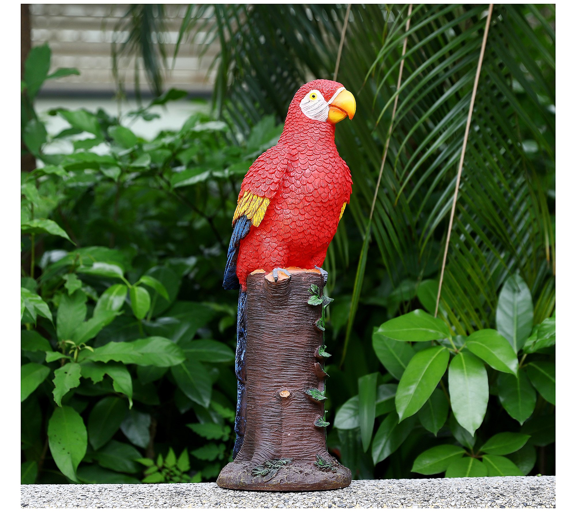 Techko Red Parrot Statue with Solar Spotlight