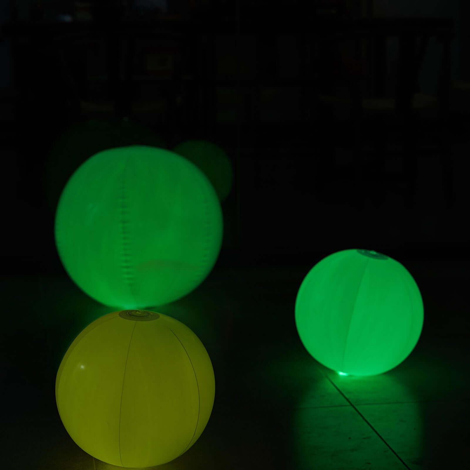 Inflatable Outdoor Garden Light Up Ball, Floating Pool Glow Ball With Remote - 13 RGB Colors and 3 Color Modes 12