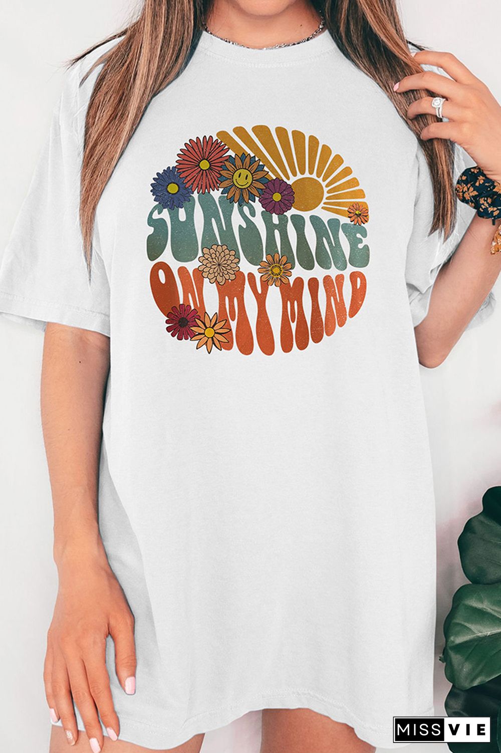 Vintage Sunshine Flower Graphic Tee