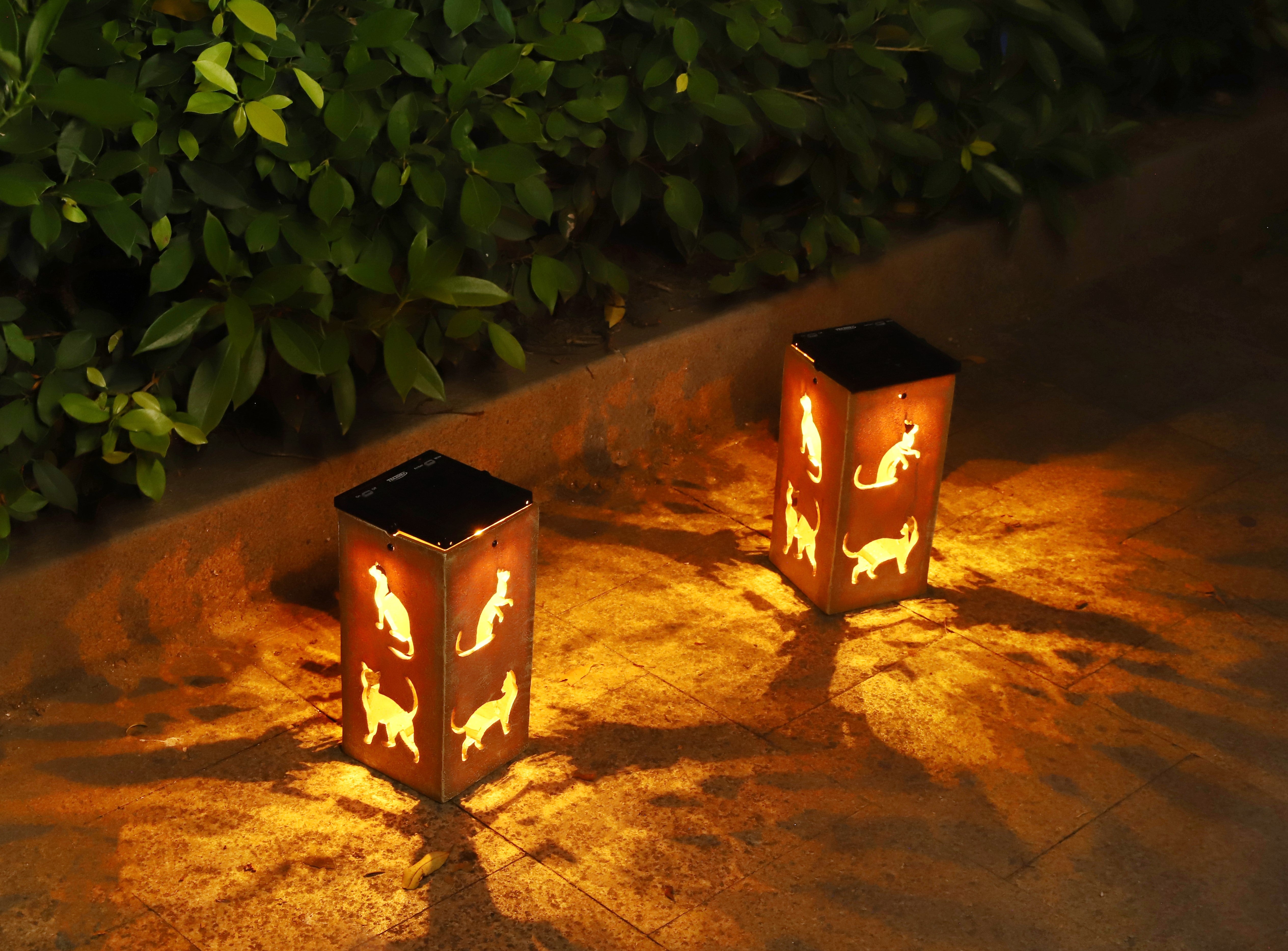 Solar Decorative Portable Lantern - Squirrel