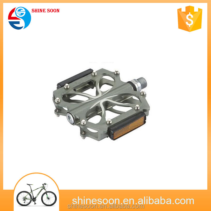 China best selling Cr Mo CNC machined cycle parts bicycle pedal moutain bike aluminum foot pedal bike bicycle pedal