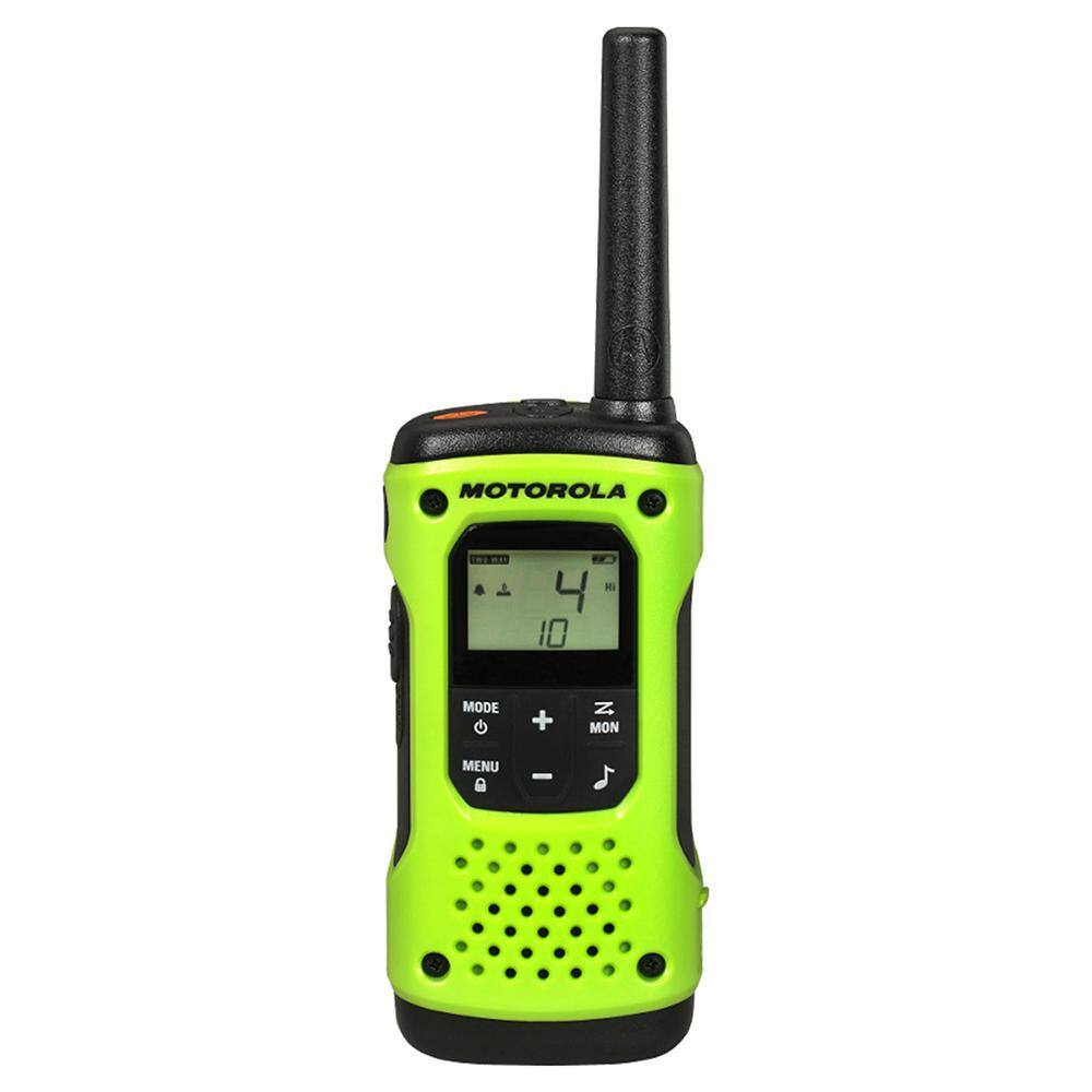 MOTOROLA Talkabout T605 Rechargeable Waterproof 2-Way Radio with Carry Case and Charger Green (2-Pack) T605