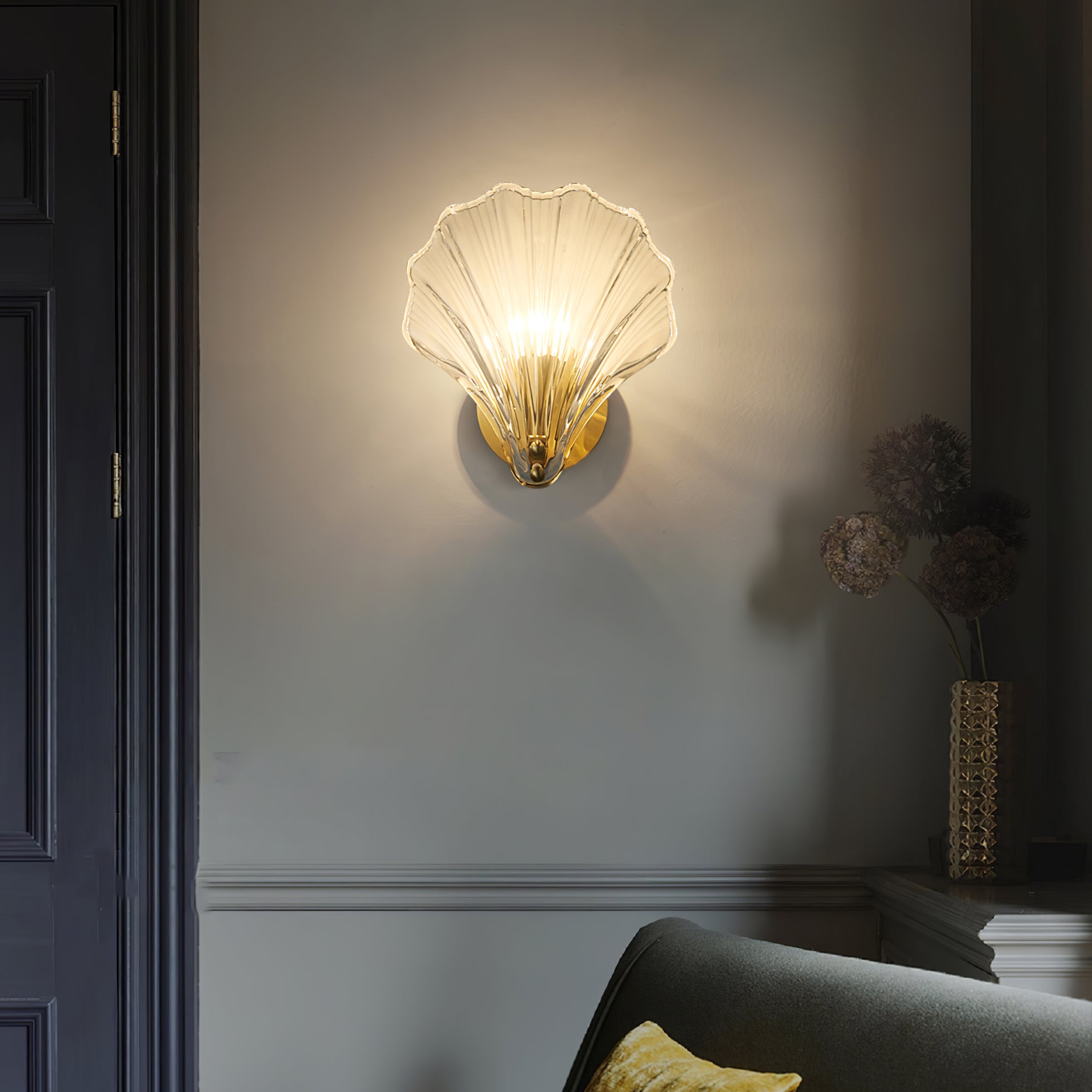 Shell Wall Light