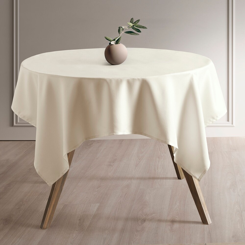 Exclusive Fabrics Performance Twill Table Cloth (1 PC)